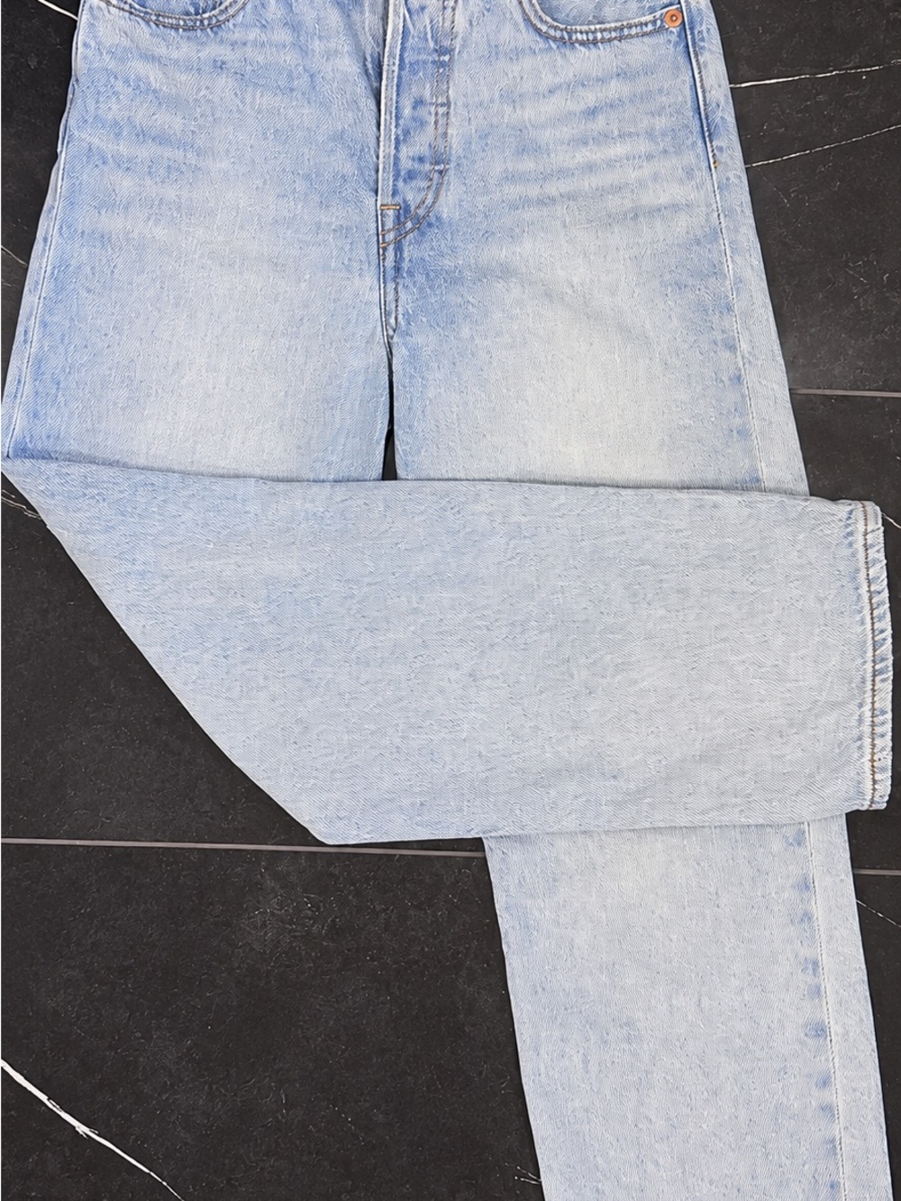 Levi’s Ribcage Straight High Rise Jeans Light Wash 25